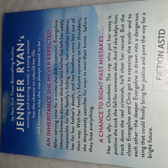 The Me I Used To Be, a paperback book written by Jennifer Ryan in Copyright 2019 - Picture 2 of 4